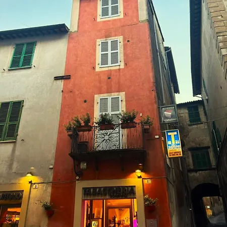 Turistico La Torre アパート アックアペンデンテ